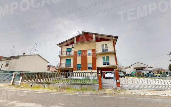 casa indipendente in vendita a Cento in zona Renazzo