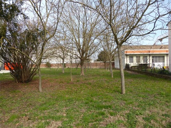 terreno agricolo in vendita a Cento