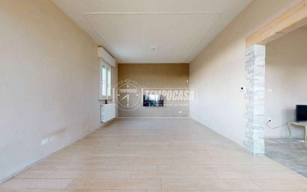 casa indipendente in vendita a Cento