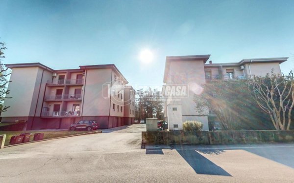 appartamento in vendita a Cento in zona Corporeno