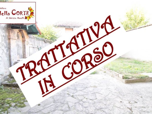 casa indipendente in vendita a Cento