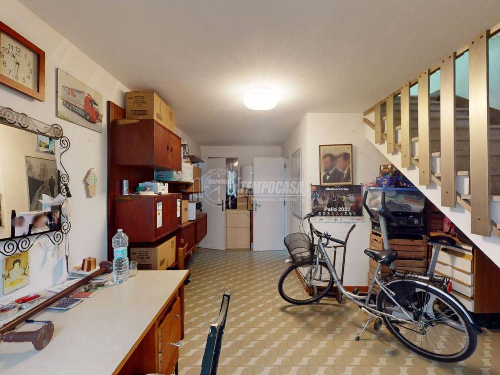 casa indipendente in vendita a Cento in zona Buonacompra