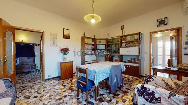 appartamento in vendita a Cento in zona Casumaro