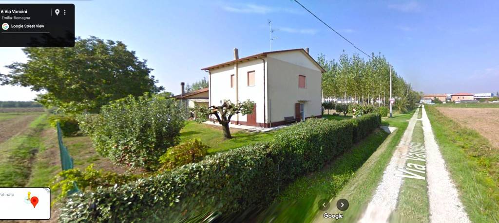 casa indipendente in vendita a Cento in zona Buonacompra