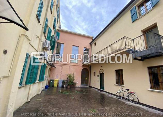 appartamento in vendita a Cento