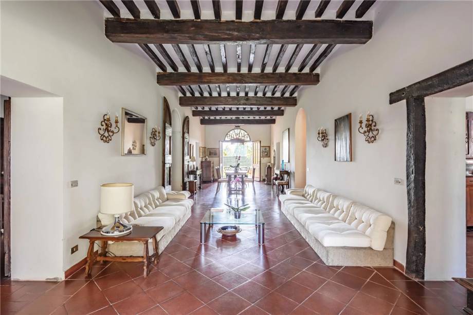 casa indipendente in vendita a Cento