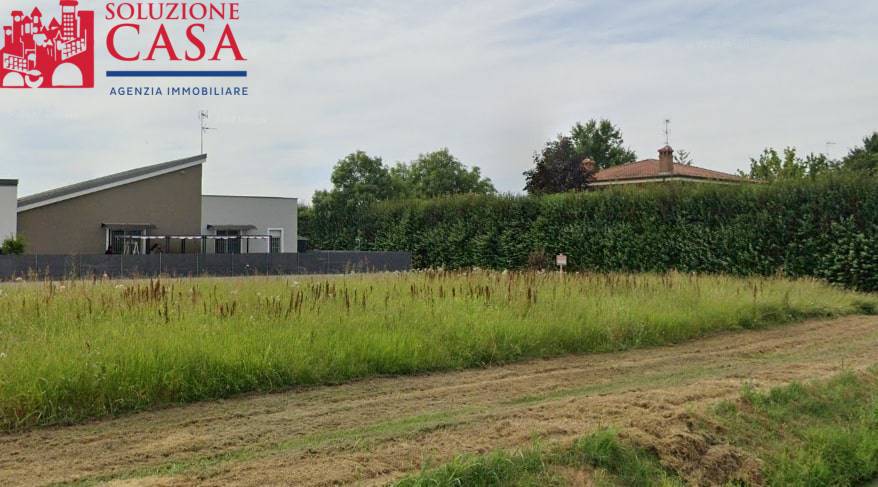terreno edificabile in vendita a Cento