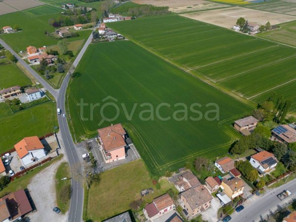 terreno agricolo in vendita a Cento in zona Pilastrello