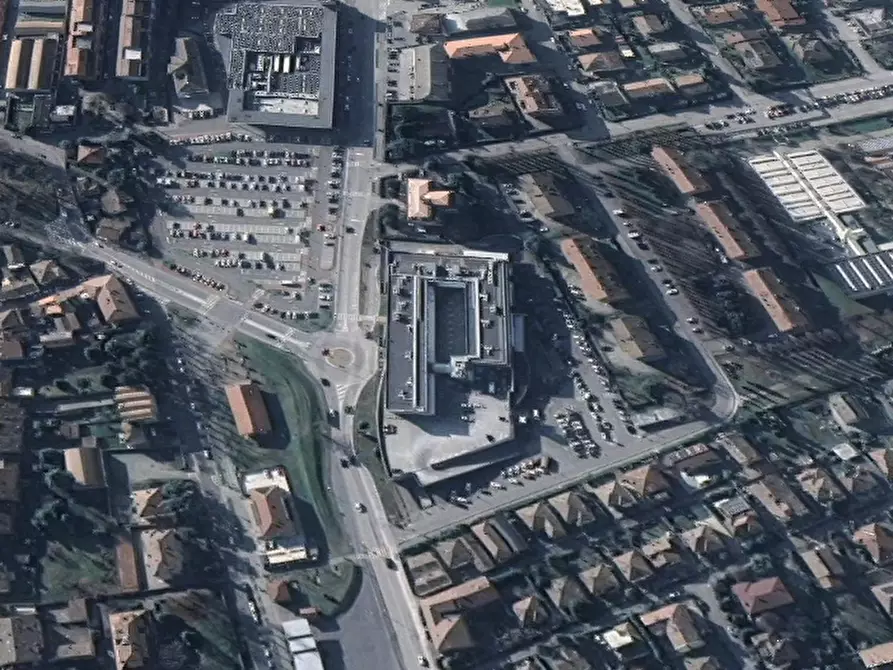 ufficio in vendita a Cento