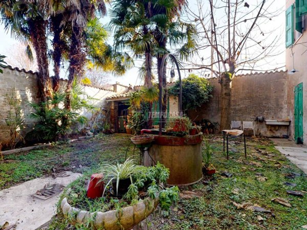 casa indipendente in vendita a Cento