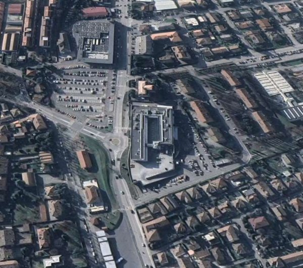 ufficio in vendita a Cento