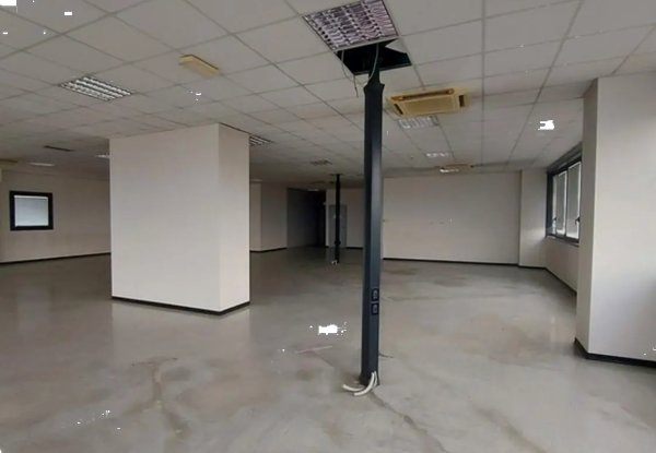 ufficio in vendita a Cento