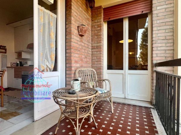 appartamento in vendita a Cento in zona XII Morelli