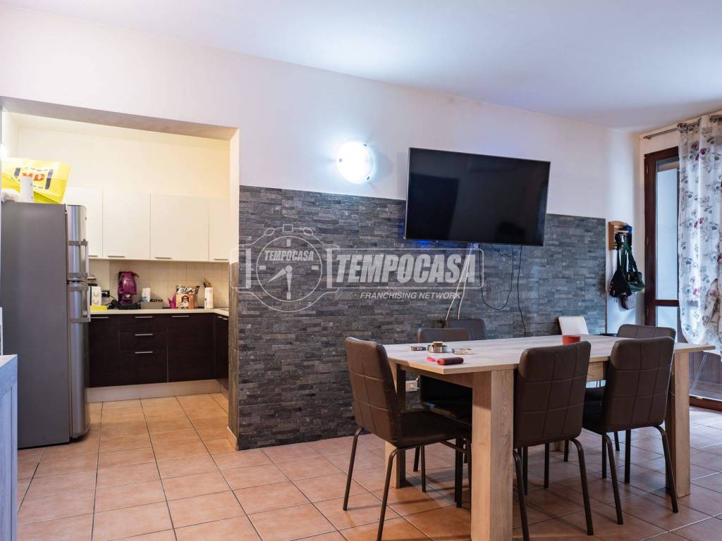 appartamento in vendita a Cento in zona Renazzo