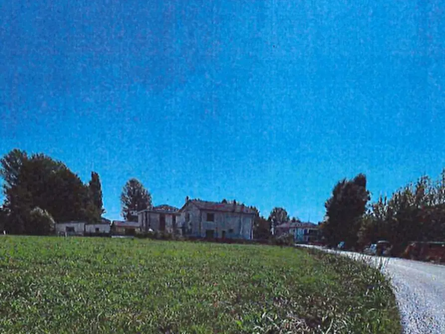 terreno edificabile in vendita a Cento in zona Casumaro