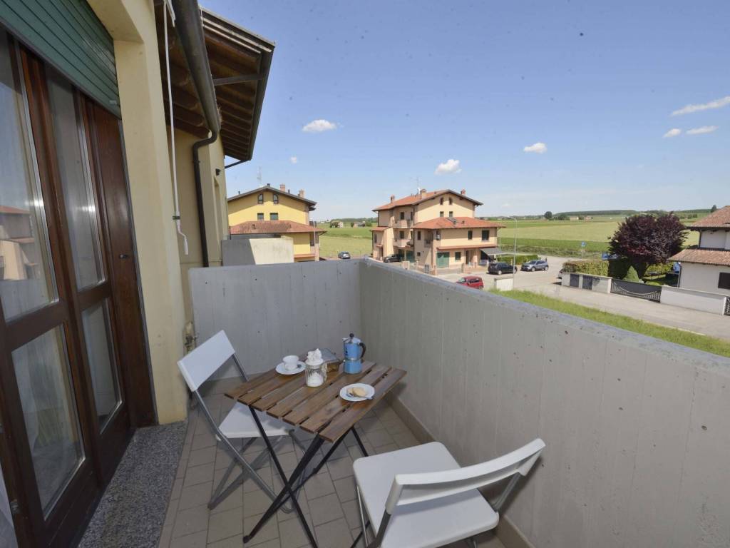 appartamento in vendita a Cento in zona Corporeno