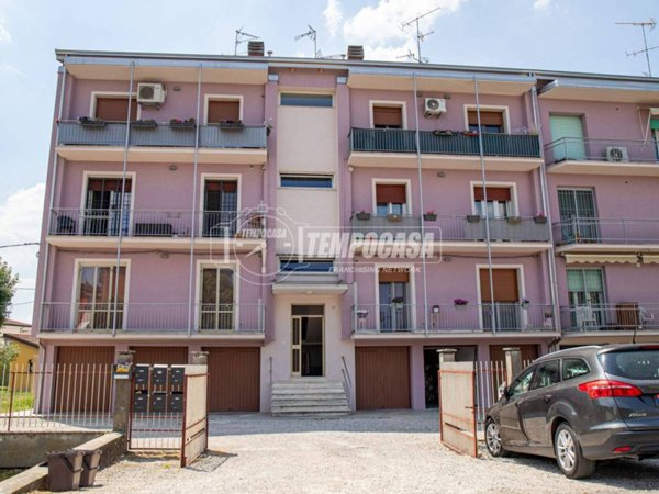 appartamento in vendita a Cento