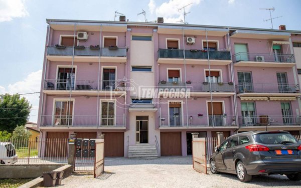 appartamento in vendita a Cento