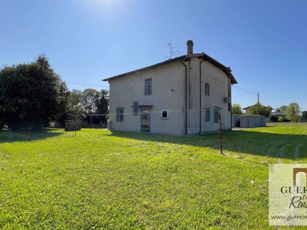 casa indipendente in vendita a Cento in zona Renazzo