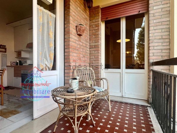 appartamento in vendita a Cento in zona XII Morelli