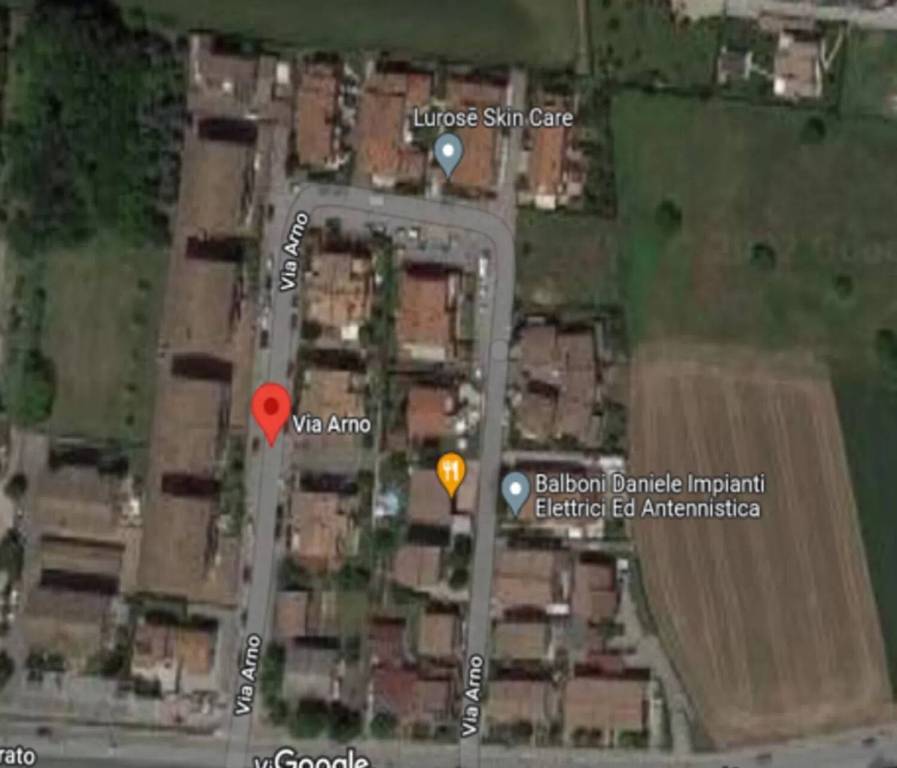 casa indipendente in vendita a Cento
