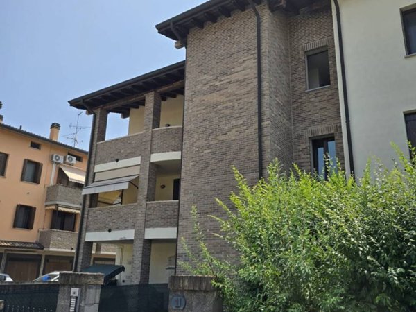 appartamento in vendita a Cento