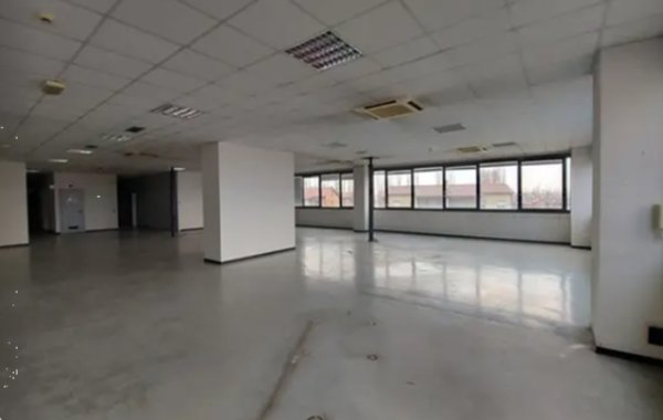 ufficio in vendita a Cento