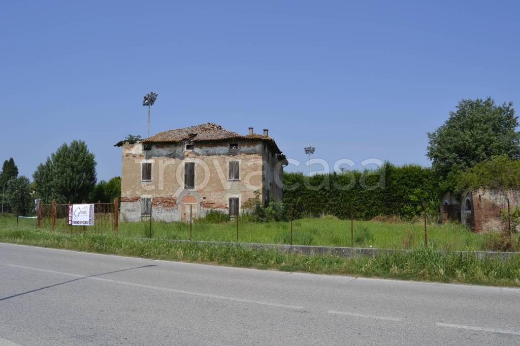 terreno agricolo in vendita a Cento