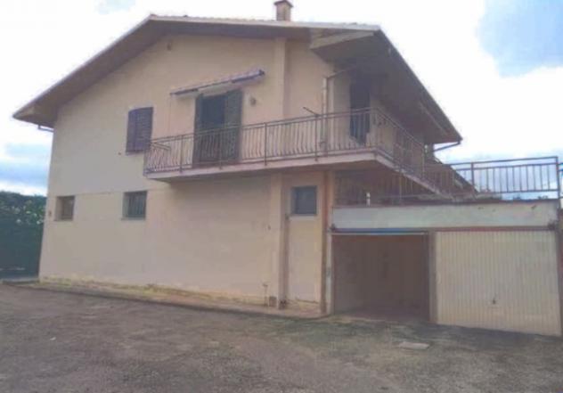 casa indipendente in vendita a Cento