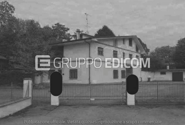 negozio in vendita a Cento