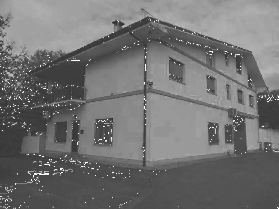 trivano in vendita a Cento