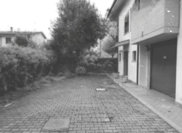 casa indipendente in vendita a Cento