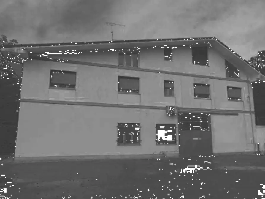 trivano in vendita a Cento