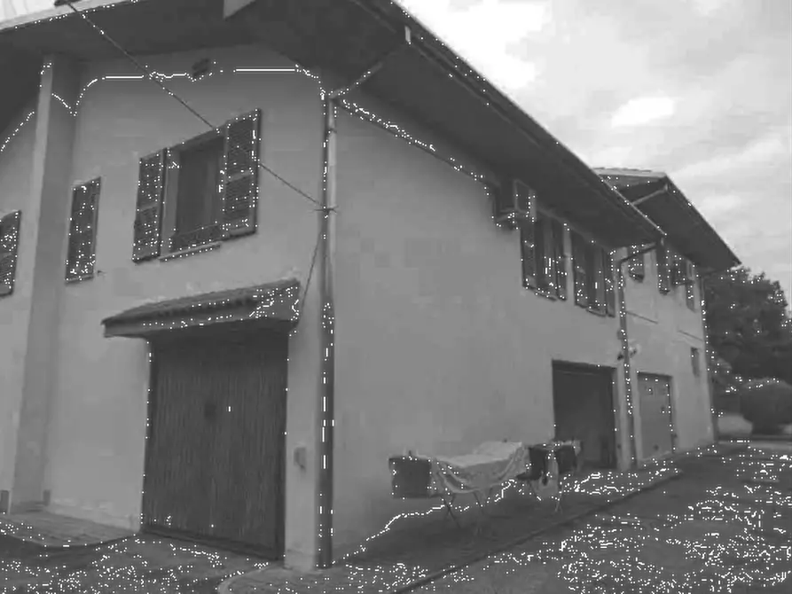 casa indipendente in vendita a Cento