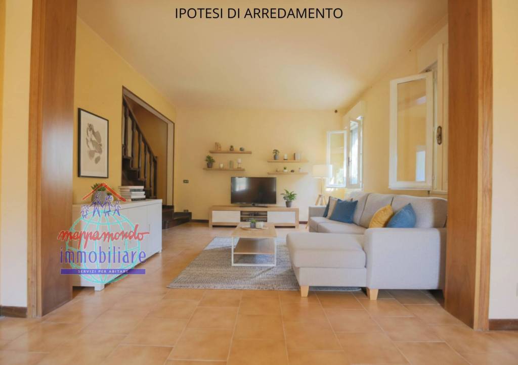 casa indipendente in vendita a Cento in zona Casumaro