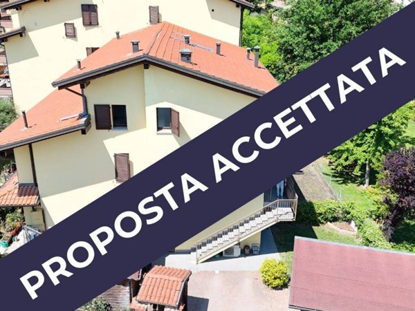 casa indipendente in vendita a Cento
