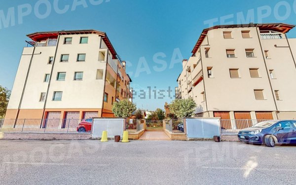 appartamento in vendita a Cento