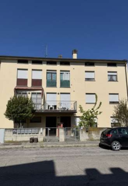appartamento in vendita a Cento in zona Renazzo
