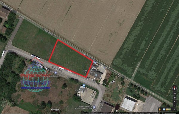 terreno edificabile in vendita a Cento in zona Renazzo