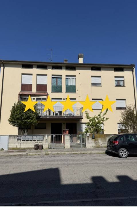 appartamento in vendita a Cento in zona Renazzo