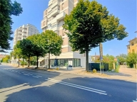 ufficio in vendita a Cento