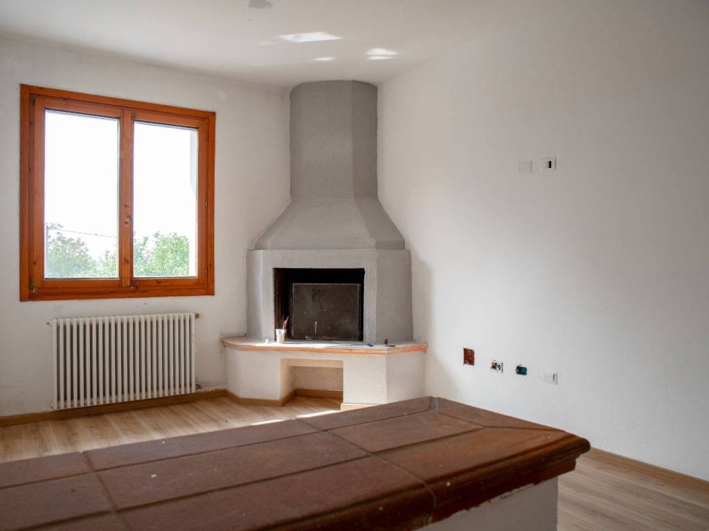 casa indipendente in vendita a Cento in zona Renazzo