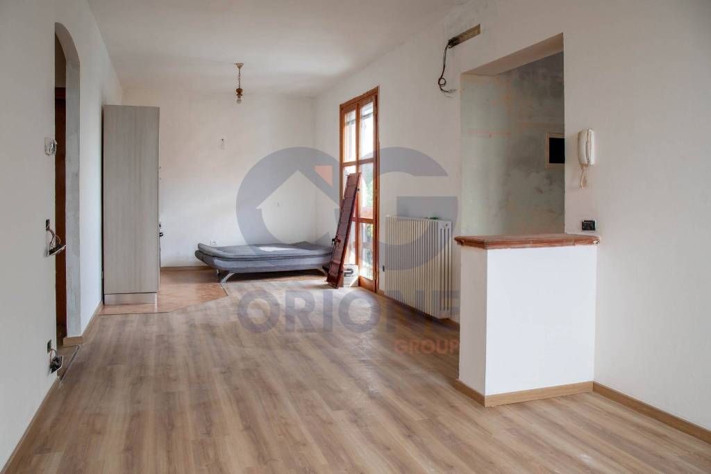 casa indipendente in vendita a Cento in zona Renazzo