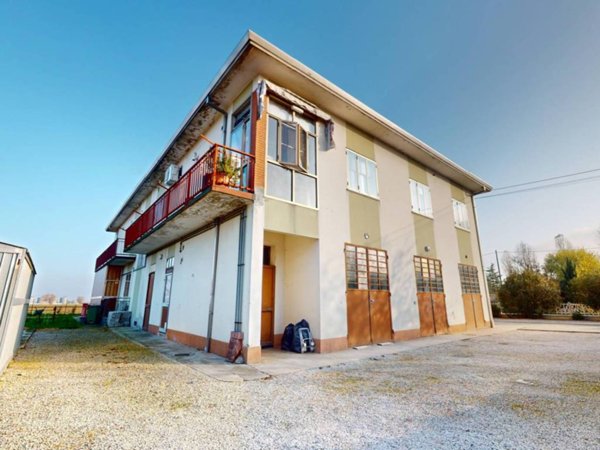 appartamento in vendita a Cento