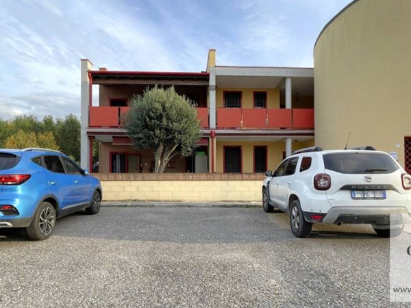 appartamento in vendita a Cento in zona Buonacompra