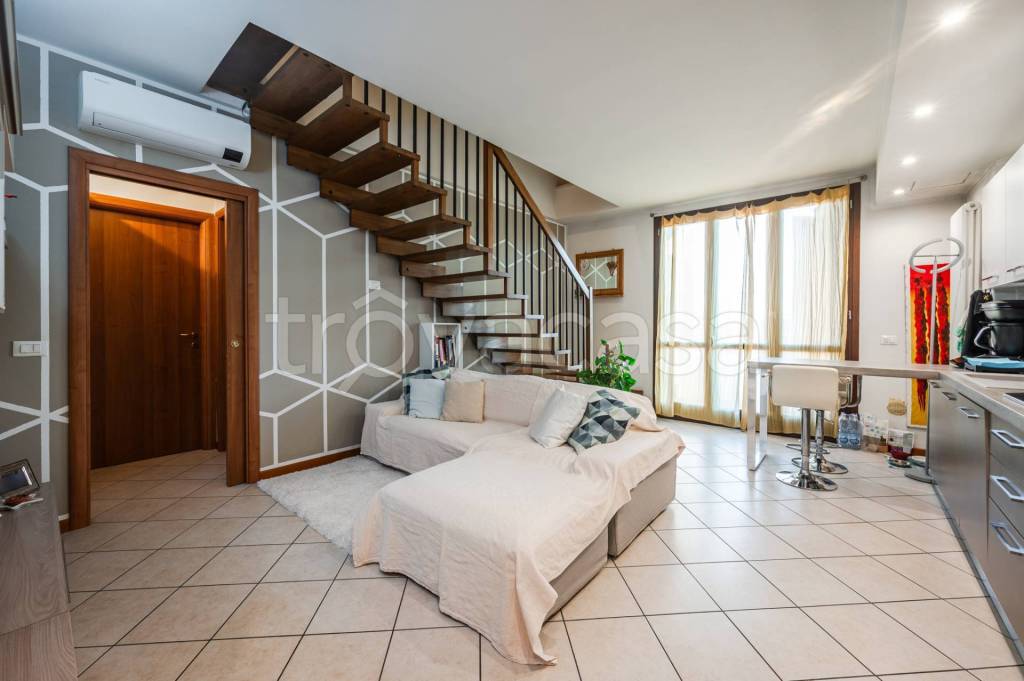 appartamento in vendita a Cento