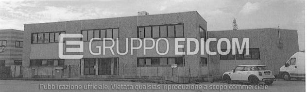 negozio in vendita a Cento