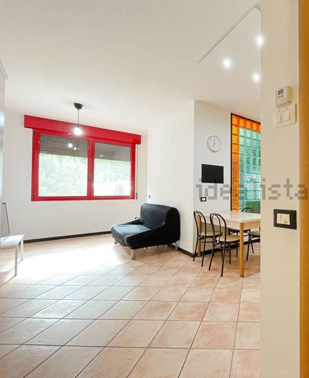 appartamento in vendita a Cento in zona Buonacompra