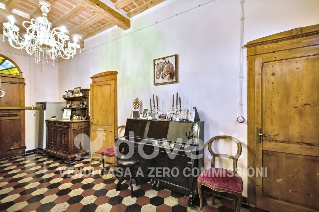 casa indipendente in vendita a Cento in zona Casumaro