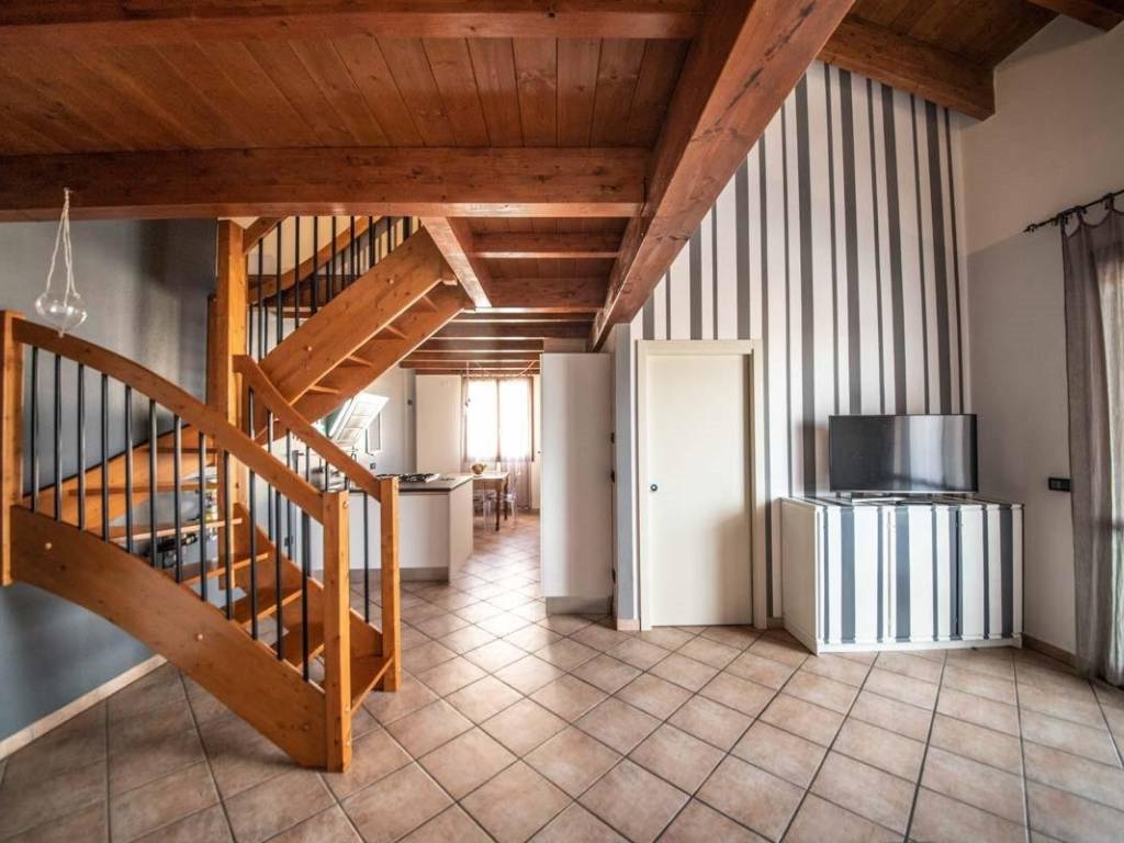 appartamento in vendita a Cento